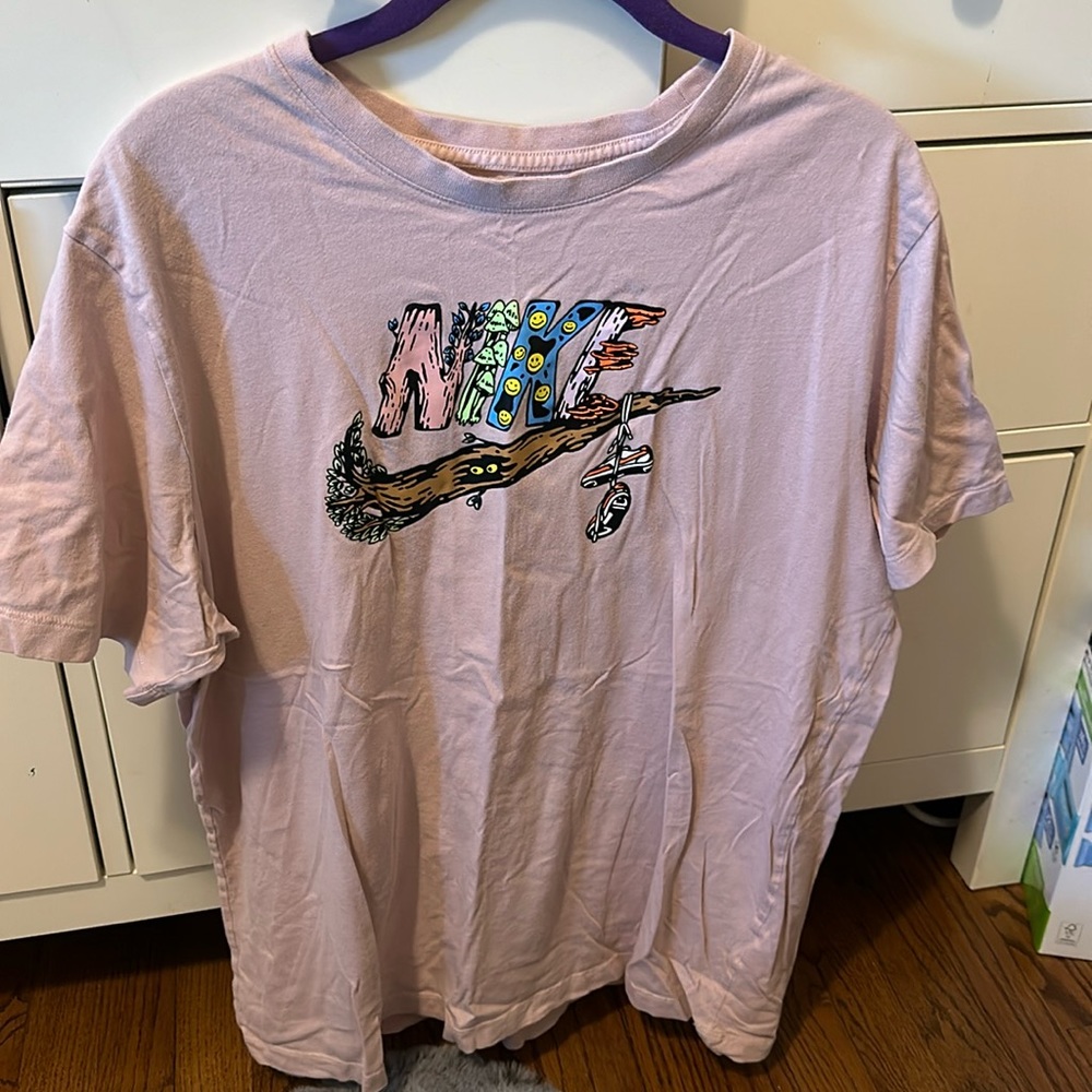 Men’s Nike tee